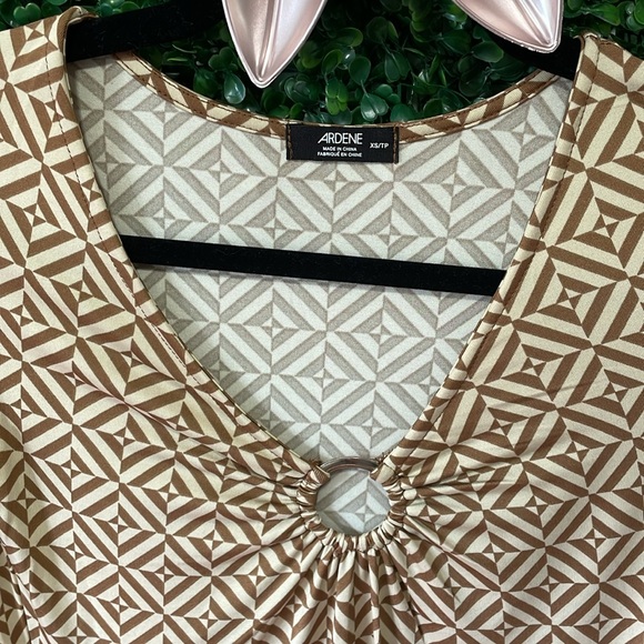 Ardene Long Sleeved Flare Dress - Retro Patterned Print (Brown/Cream) Size XS - Picture 3 of 6